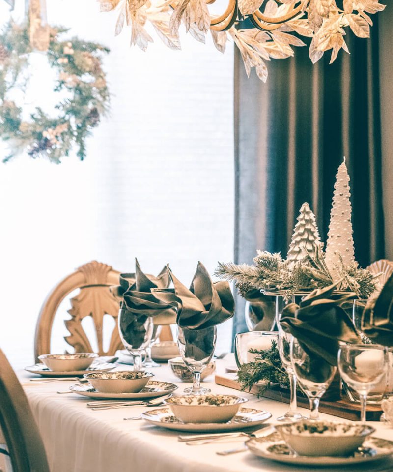 This Year's Best Christmas Table Setting Ideas