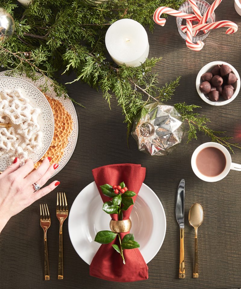 Christmas Entertaining: 5 Things You Need to Host the Perfect Dinner Party