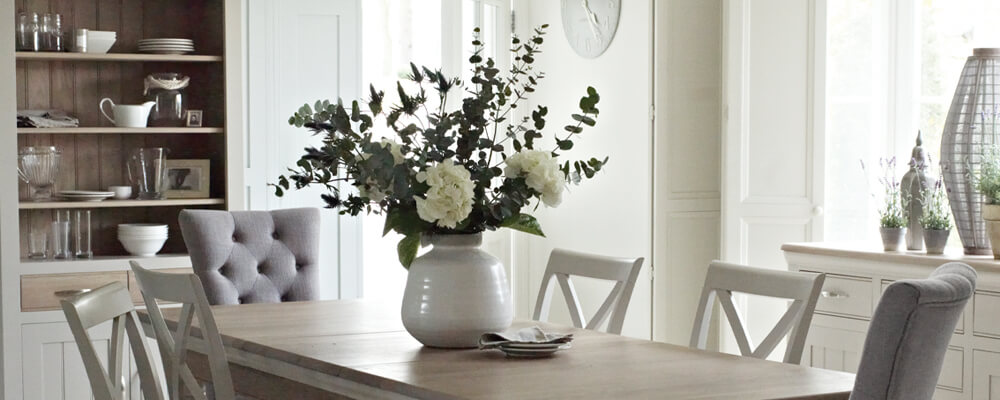 15 Types of Vases and How to Choose One